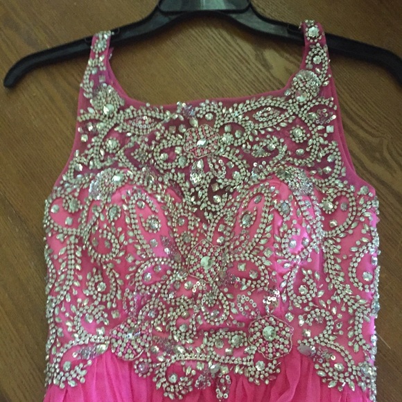 Sherri Hill Prom Dress - Picture 2 of 4
